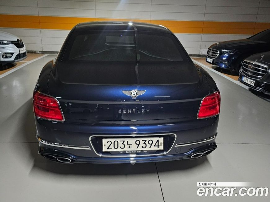 Bentley Flying Spur 2022