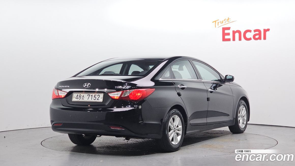 Hyundai Sonata 2010