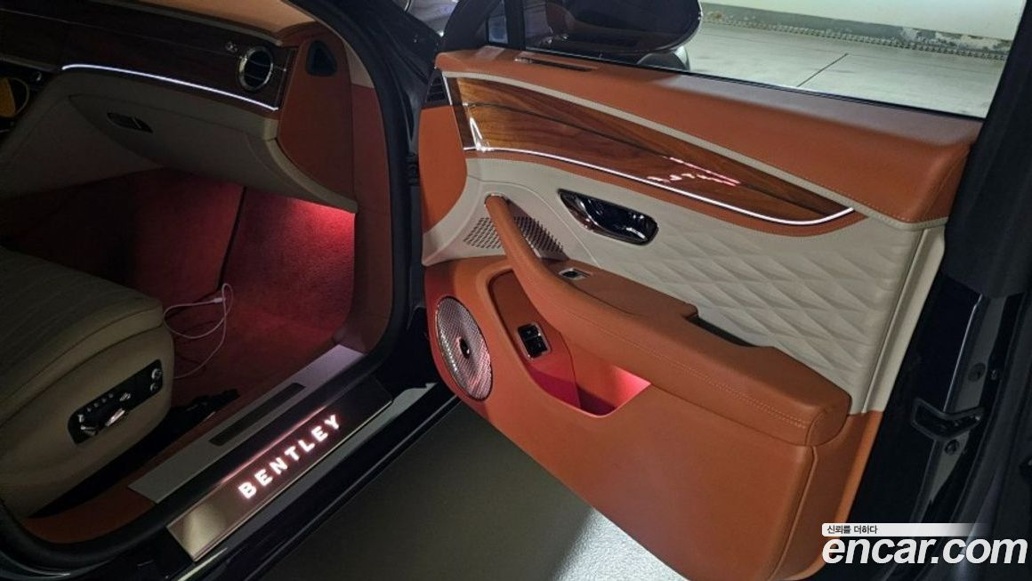 Bentley Flying Spur 2022