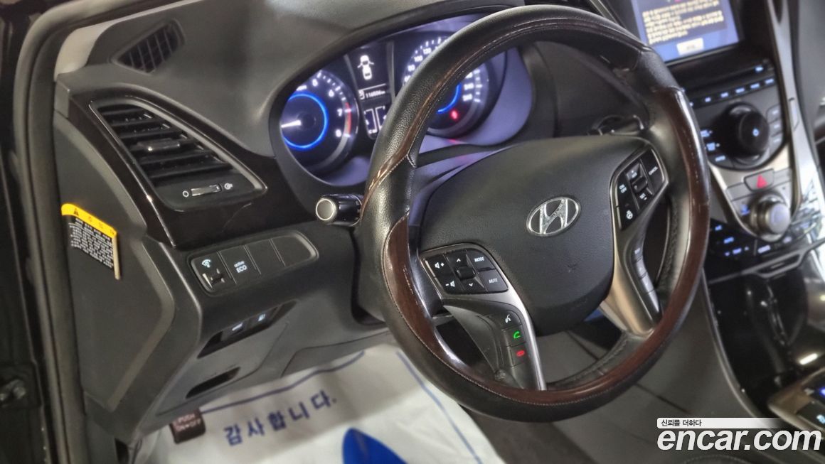 Hyundai Grandeur 2012