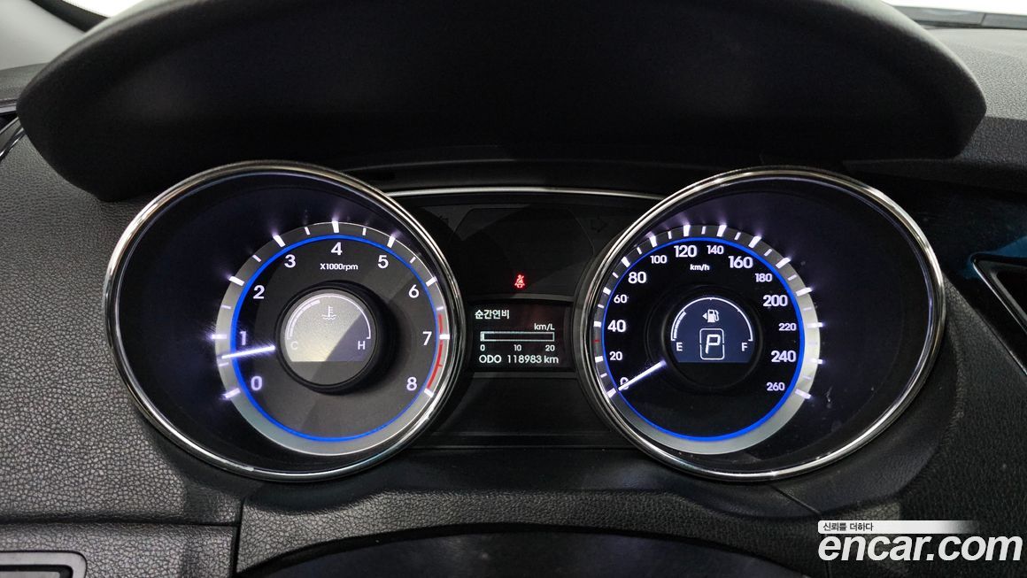 Hyundai Sonata 2010