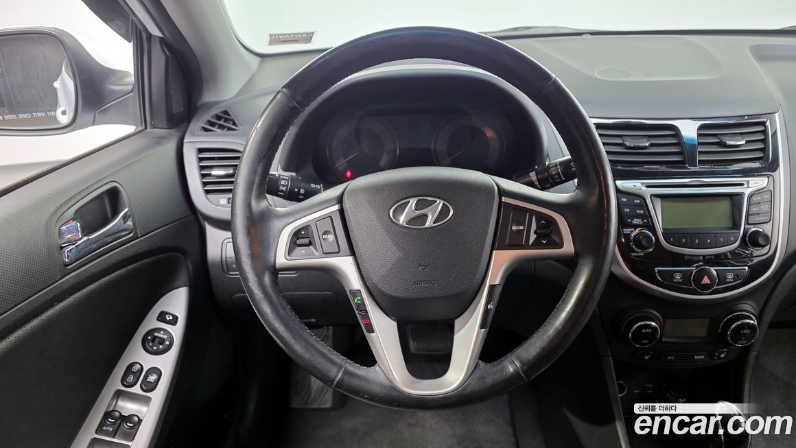 Hyundai Accent 2014