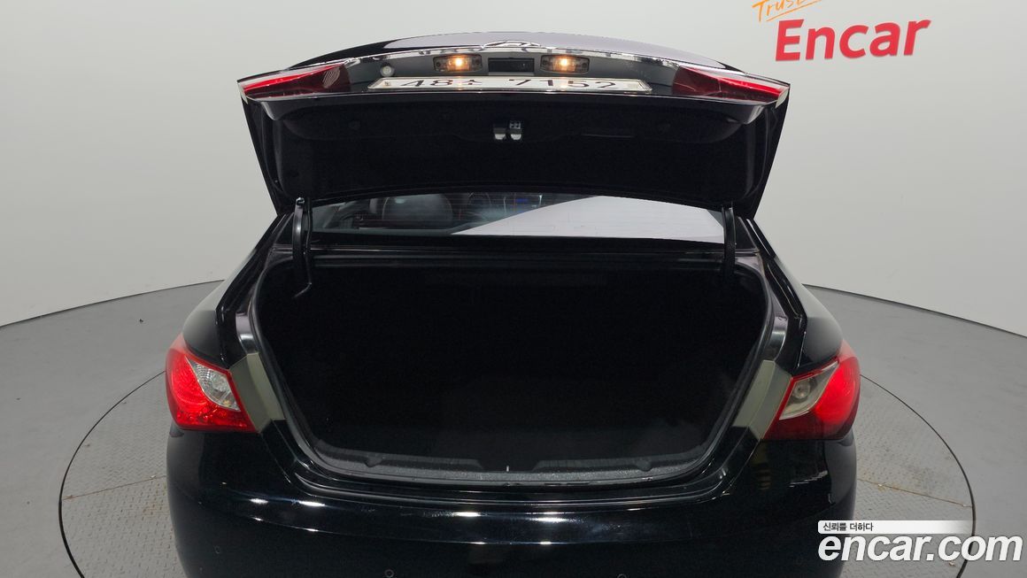 Hyundai Sonata 2010