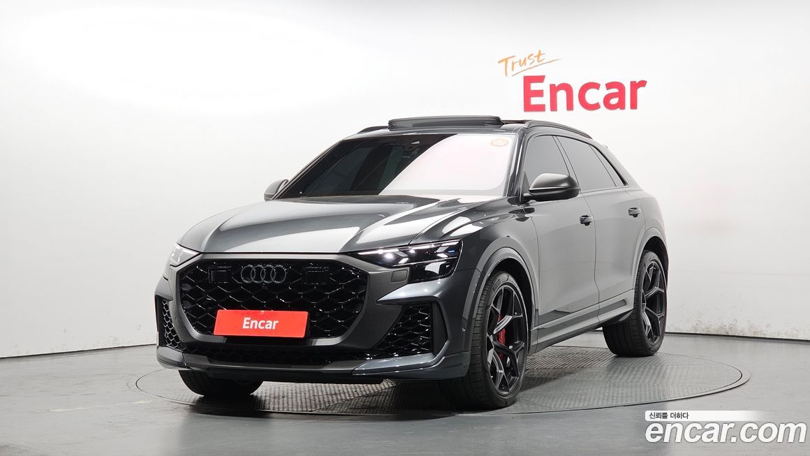 Audi RSQ8 2025