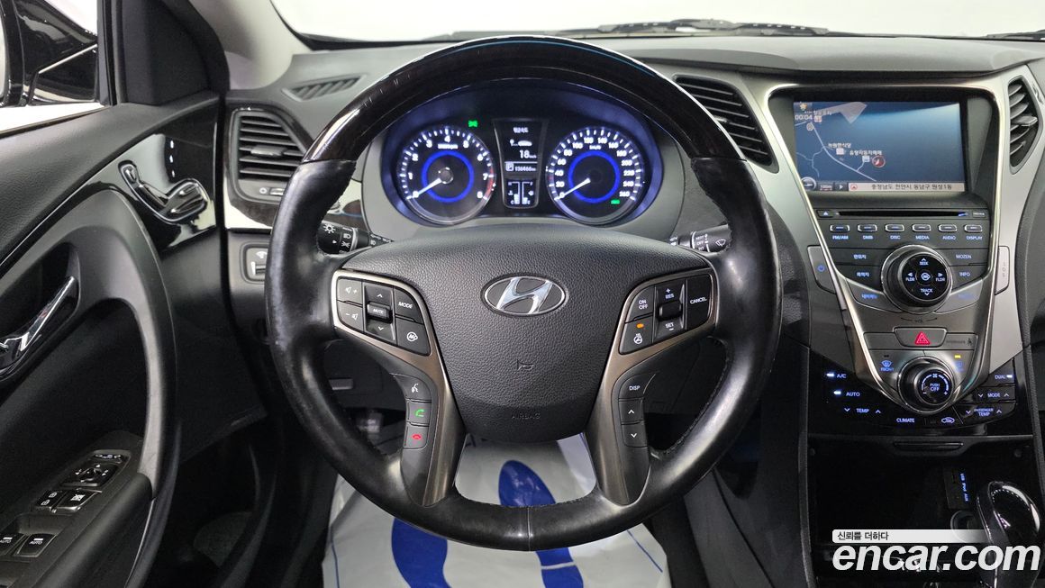 Hyundai Grandeur 2012