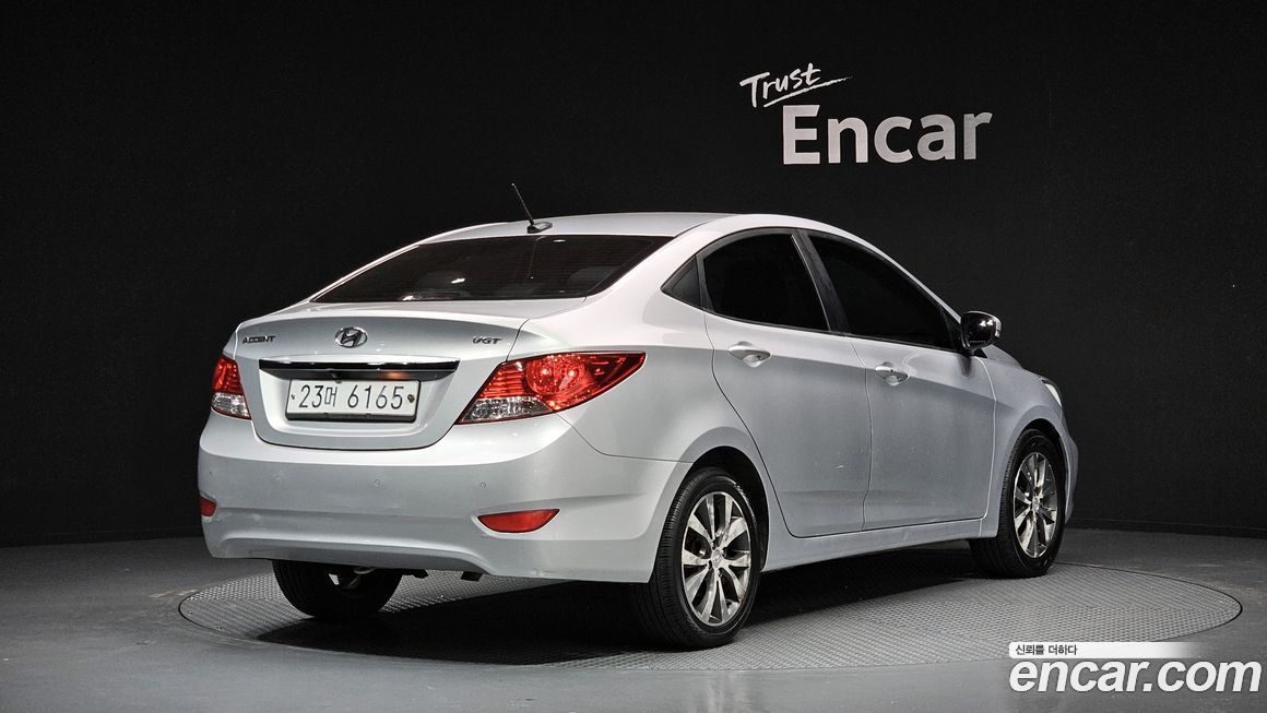 Hyundai Accent 2014