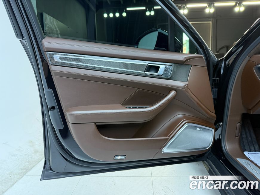 Porsche Panamera 2022