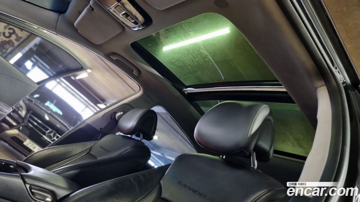 Hyundai Grandeur 2012