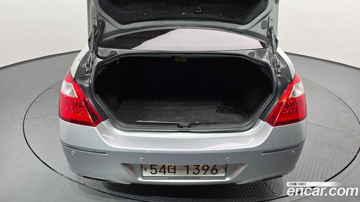 Renault-KoreaSamsung SM7 2011