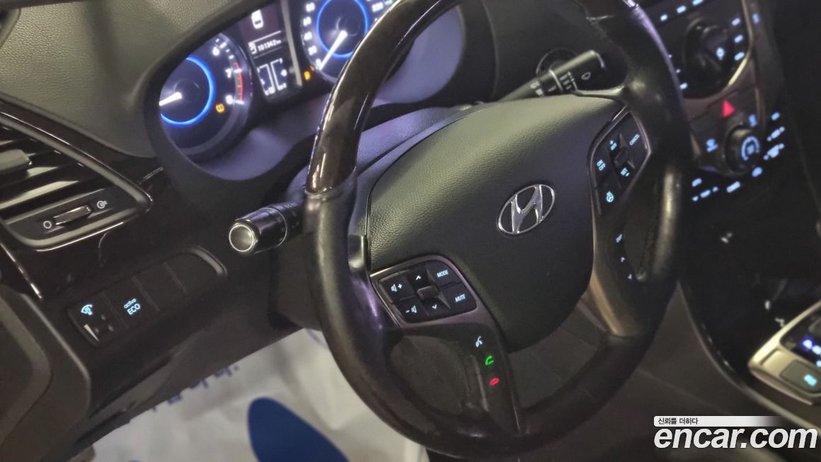 Hyundai Grandeur 2012