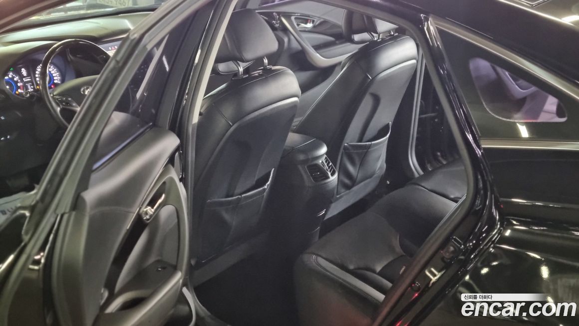 Hyundai Grandeur 2012