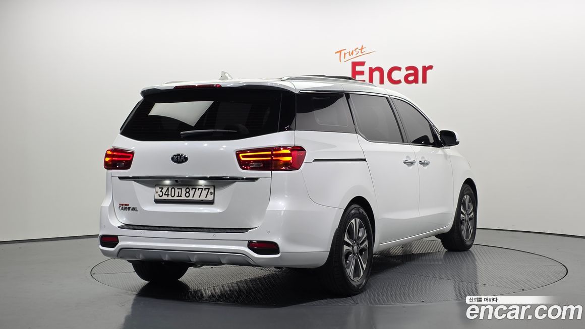 Kia Canival 2019