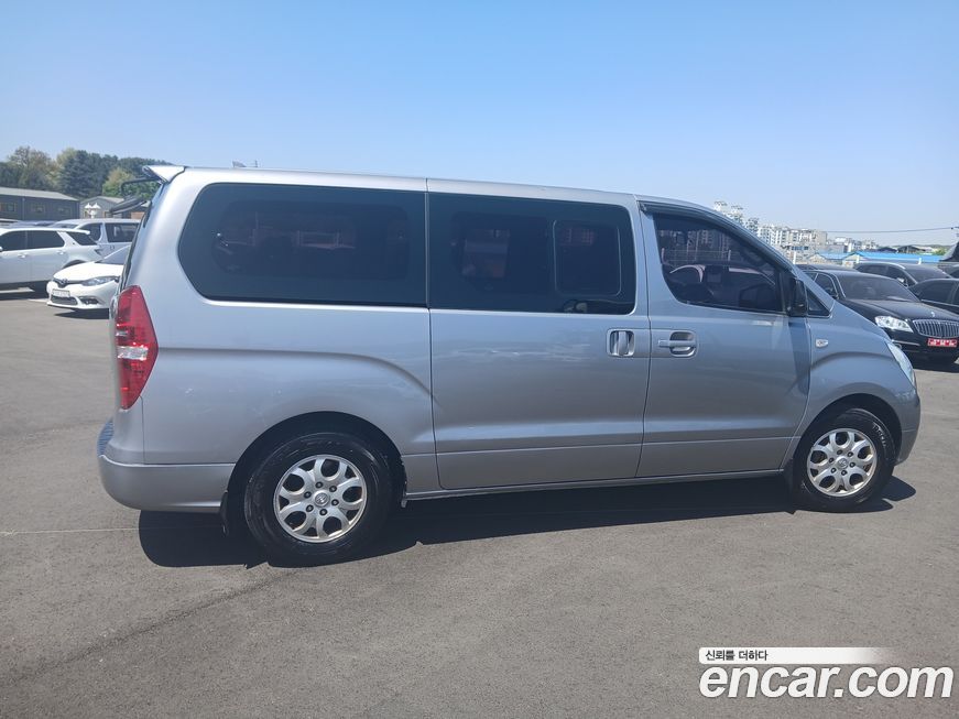 Hyundai Starex 2015