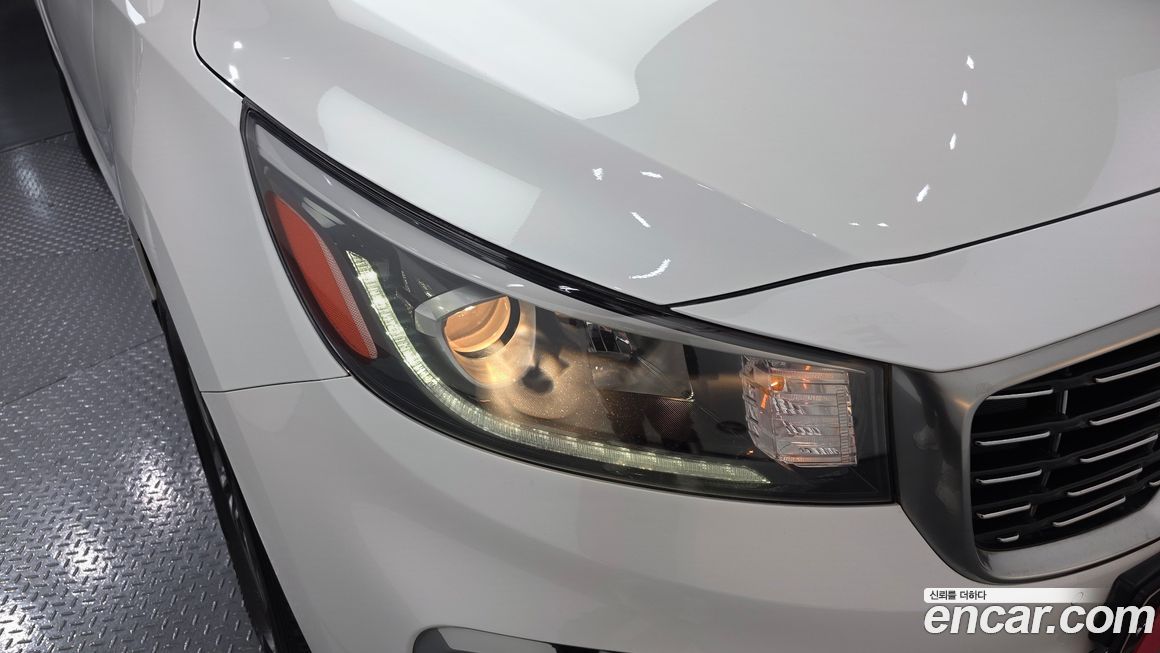 Kia Canival 2019