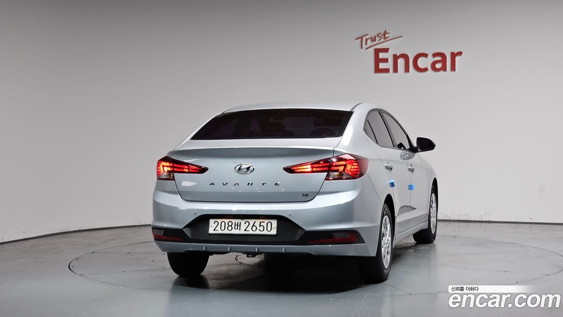 Hyundai AVANTE 2020