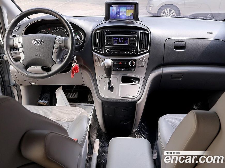 Hyundai Starex 2018