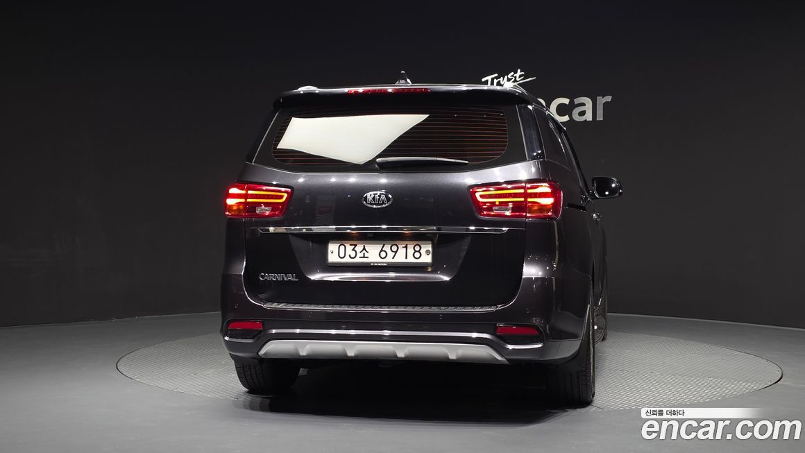 Kia Canival 2019