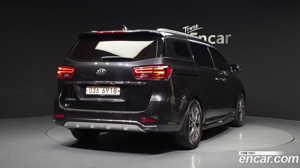Kia Canival 2019