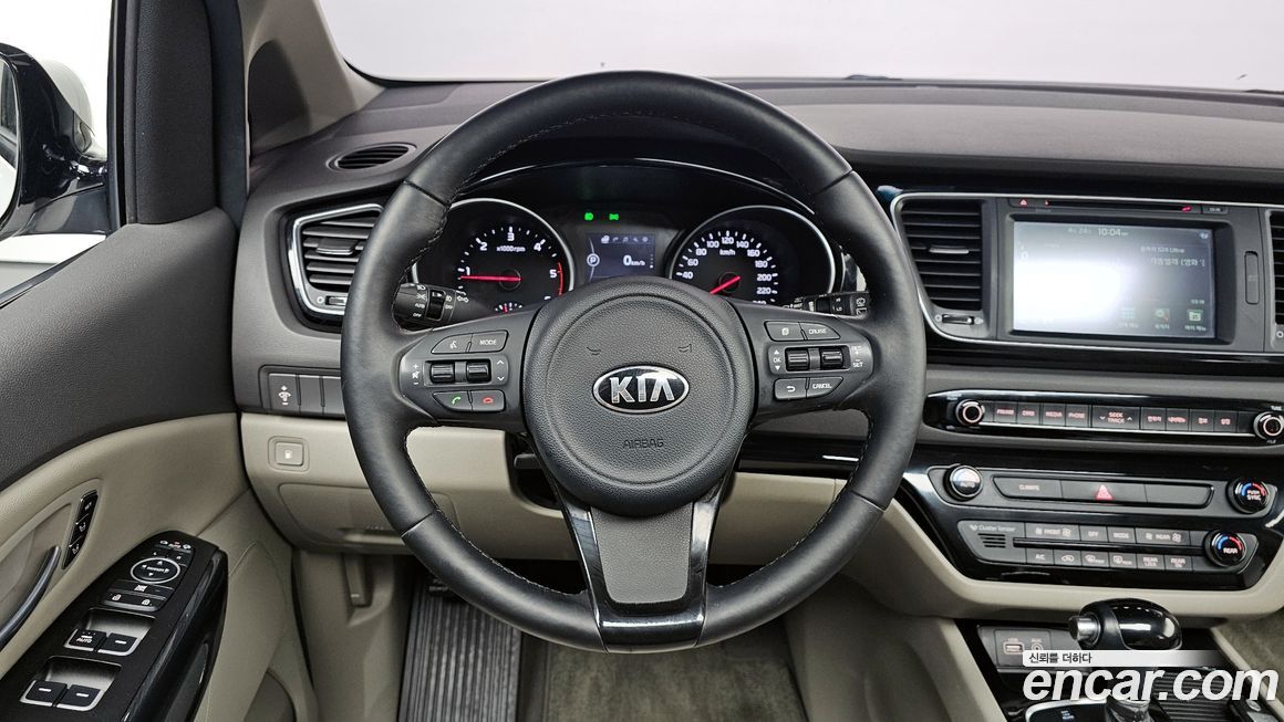 Kia Canival 2015