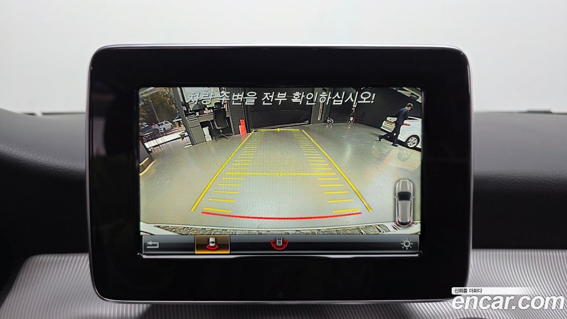 Mercedes-Benz GLA-Class 2017