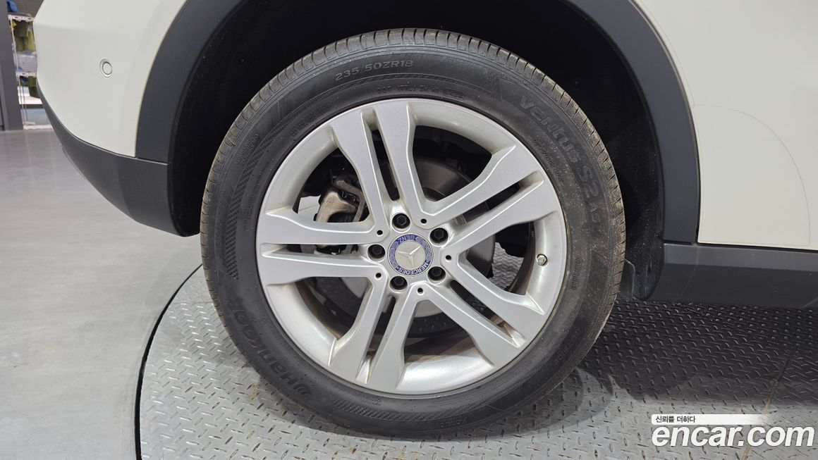 Mercedes-Benz GLA-Class 2017