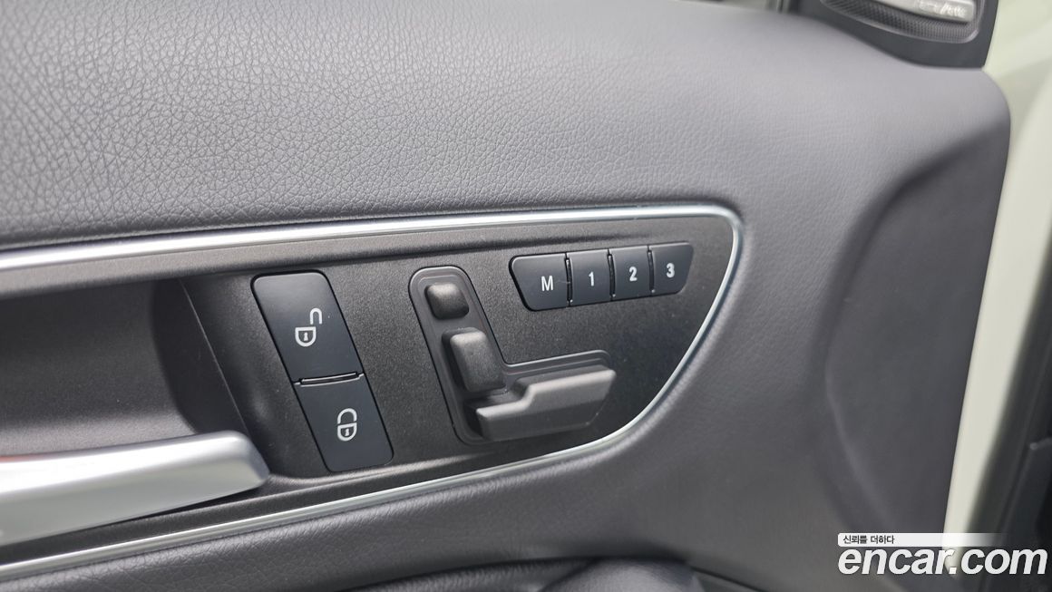 Mercedes-Benz GLA-Class 2017