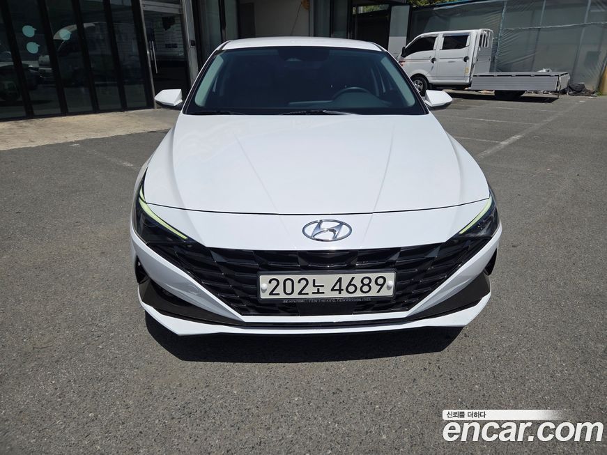 Hyundai AVANTE 2021