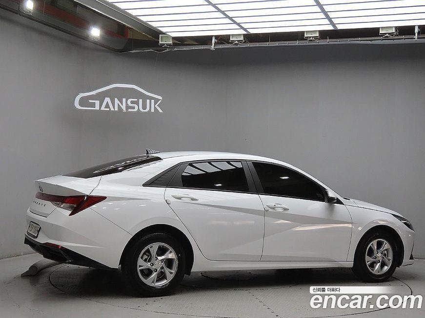 Hyundai AVANTE 2021