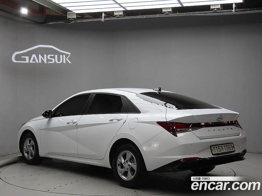 Hyundai AVANTE 2021