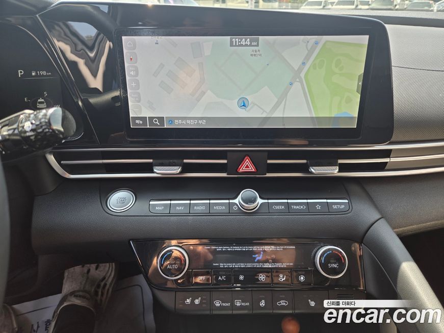 Hyundai AVANTE 2021
