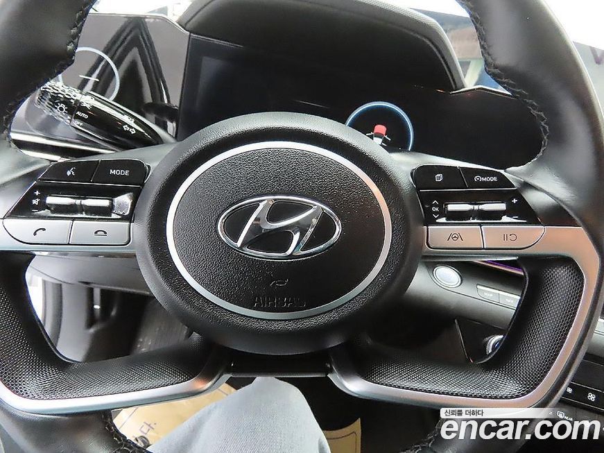 Hyundai AVANTE 2021