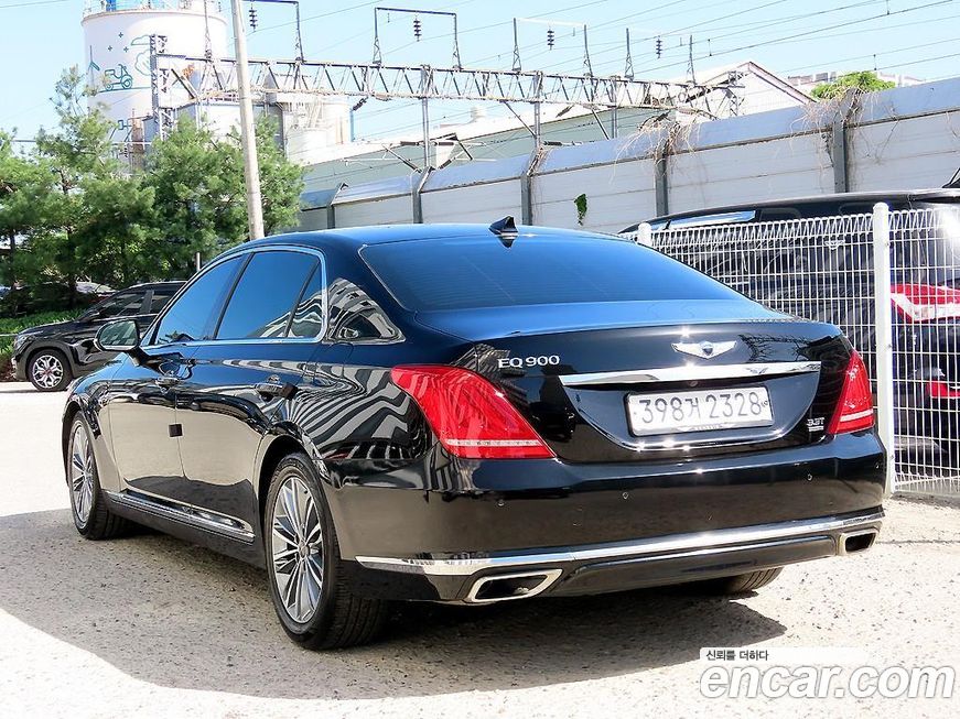 Genesis EQ900 2016