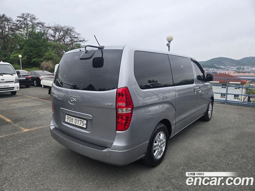 Hyundai Starex 2021