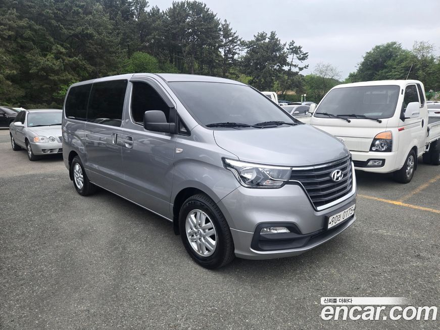 Hyundai Starex 2021