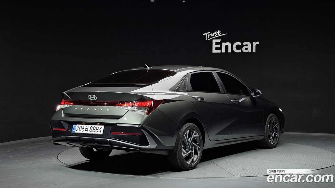 Hyundai AVANTE 2024