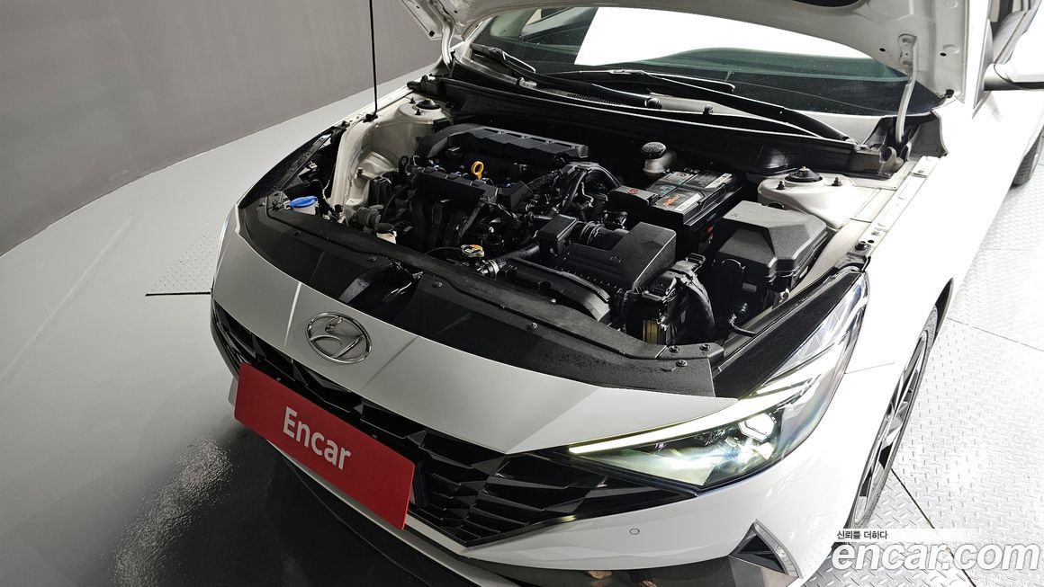 Hyundai AVANTE 2021