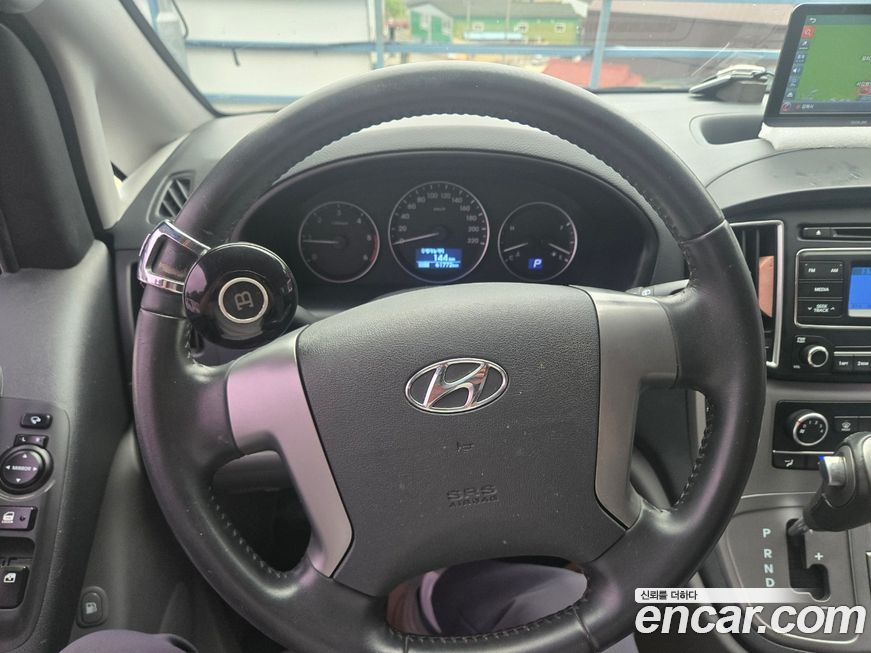 Hyundai Starex 2021