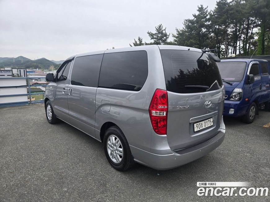 Hyundai Starex 2021