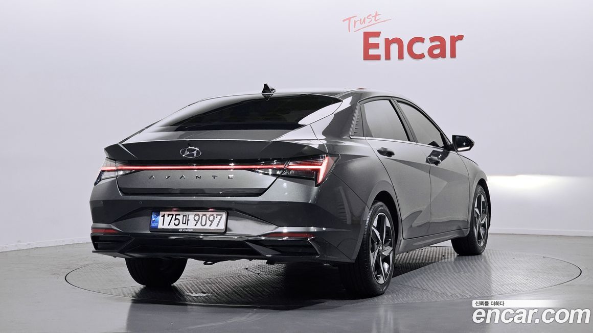 Hyundai AVANTE 2021