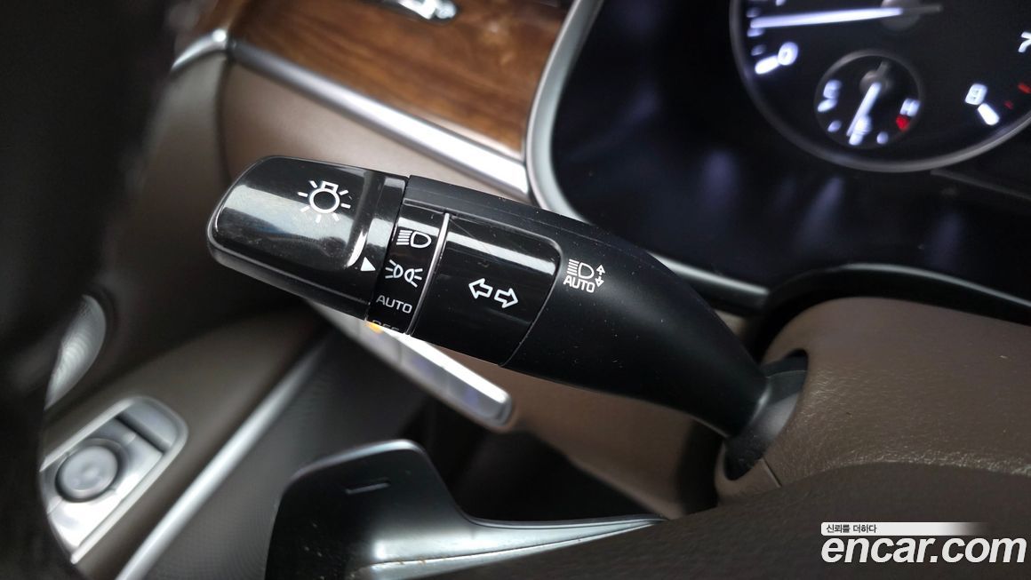 Kia K9 2019