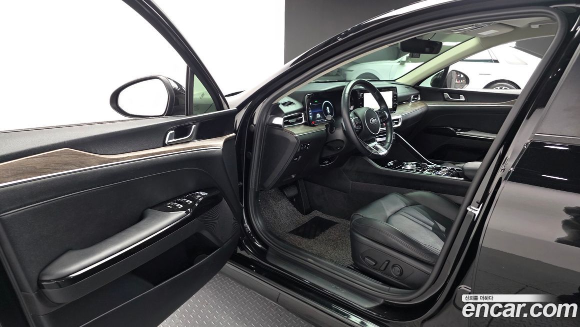 Kia K5 2021