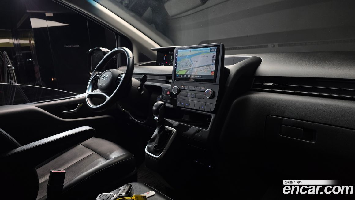 Hyundai Staria 2022