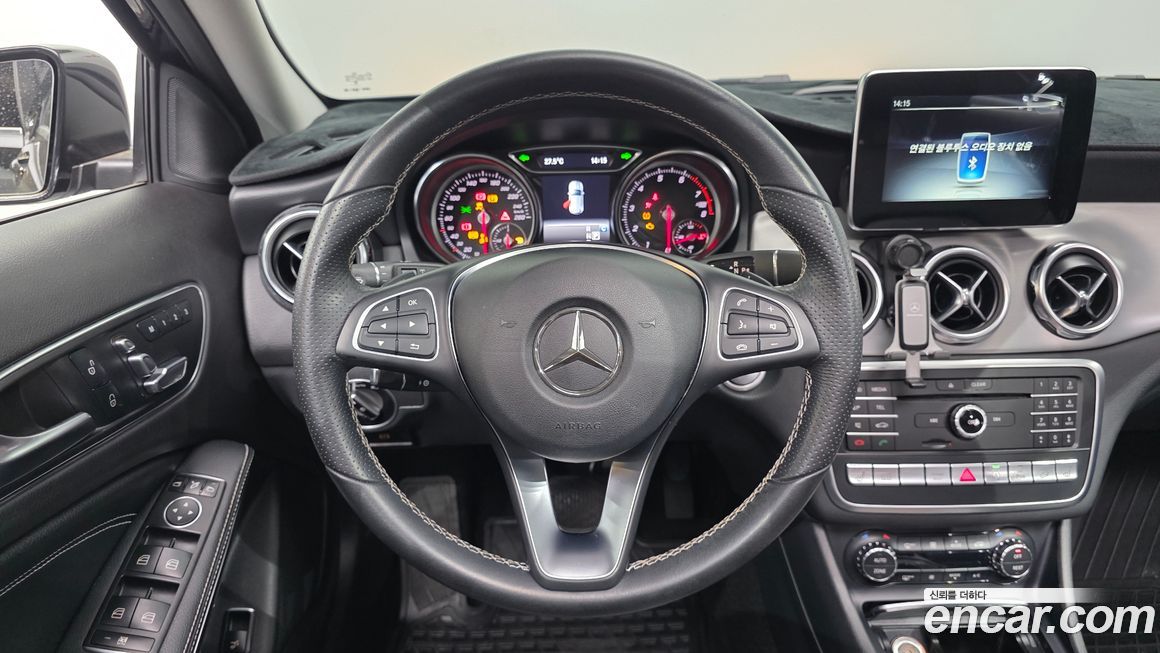 Mercedes-Benz GLA-Class 2018
