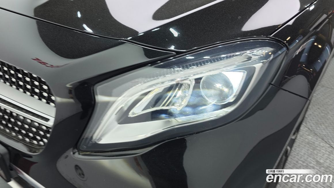 Mercedes-Benz GLA-Class 2018