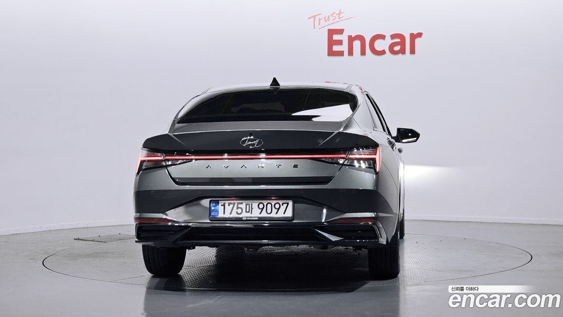 Hyundai AVANTE 2021