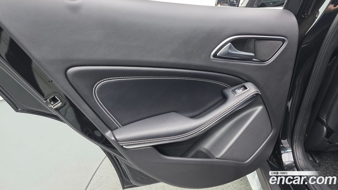 Mercedes-Benz GLA-Class 2018