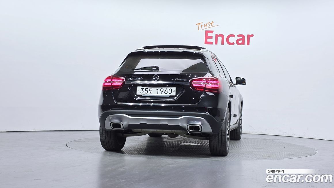 Mercedes-Benz GLA-Class 2018