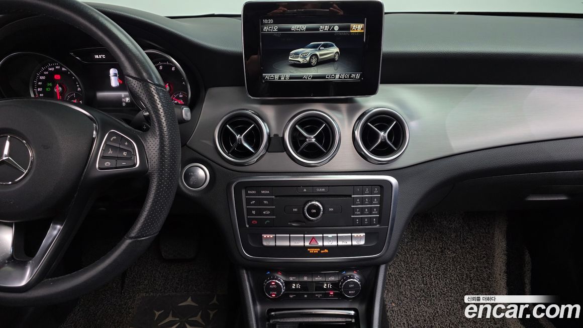 Mercedes-Benz GLA-Class 2019