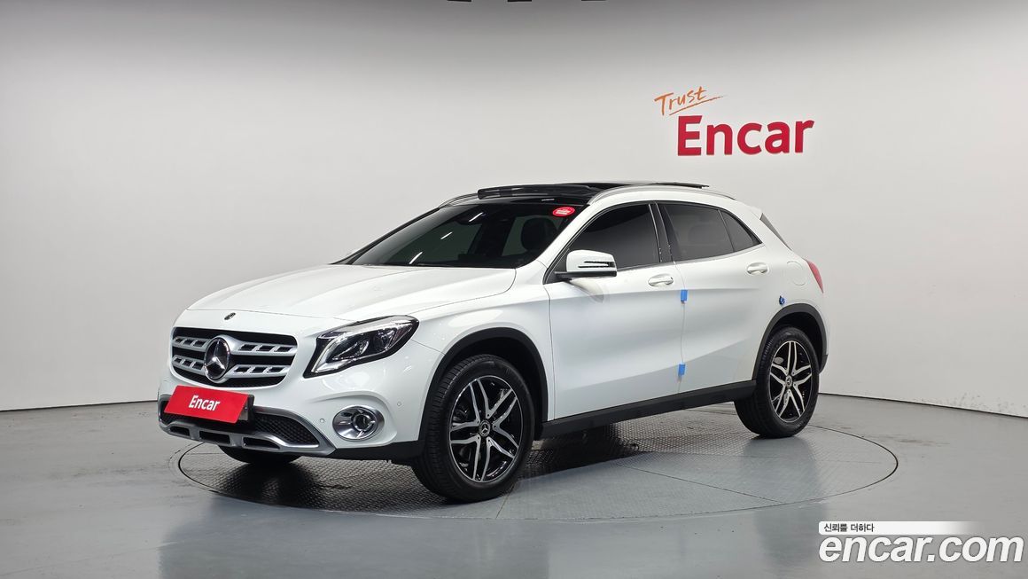Mercedes-Benz GLA-Class 2019