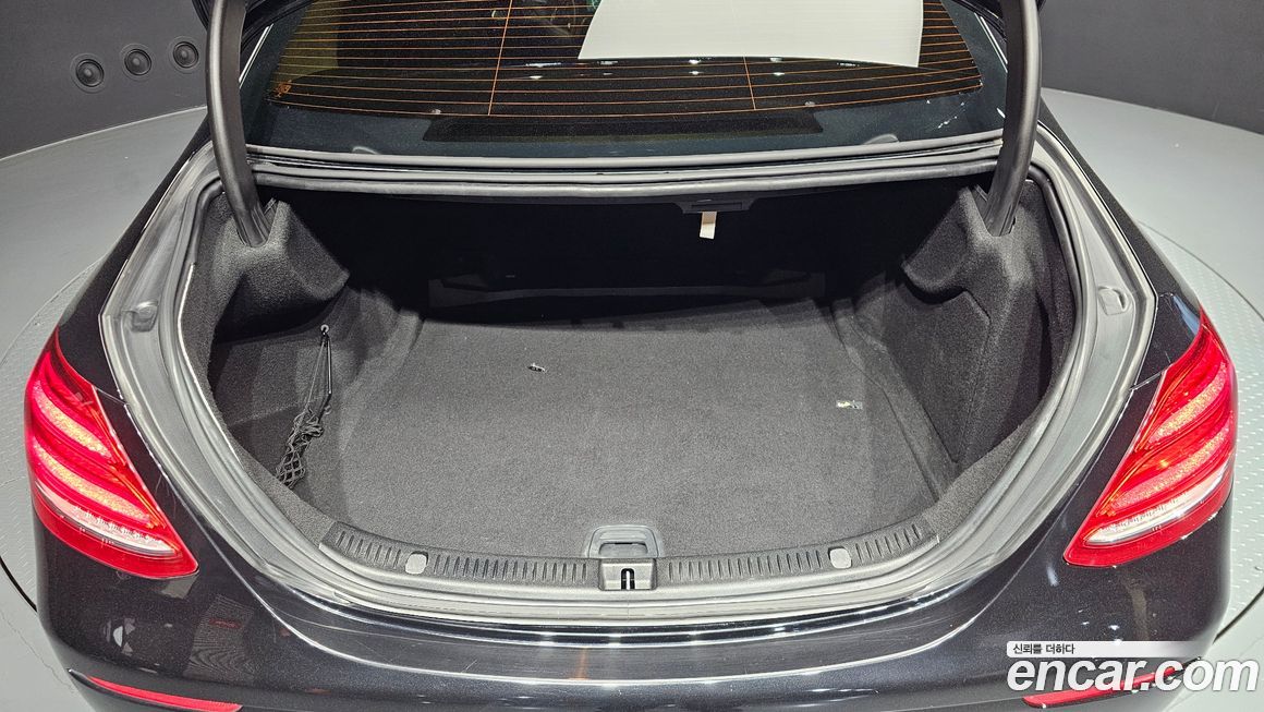 Mercedes-Benz E-Class 2017